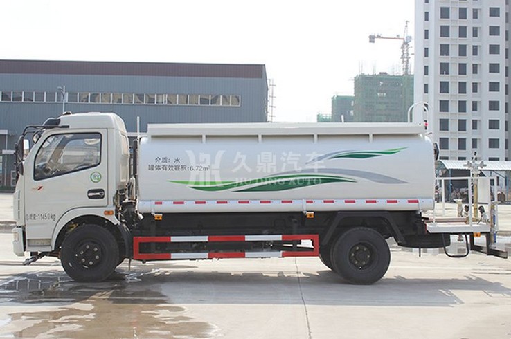 8方灑水車參數_8噸東風多利卡綠化灑水車價格