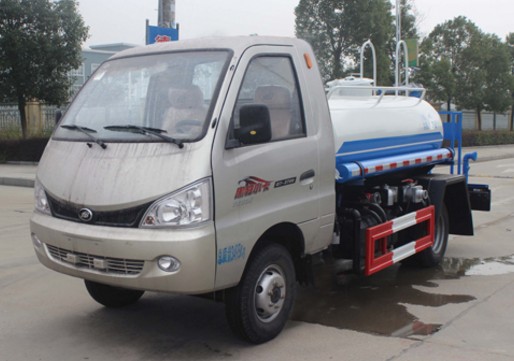 小型灑水車價格_北汽黑豹2噸小型灑水車