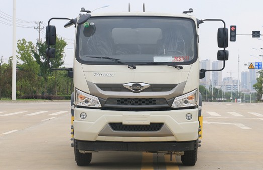 12方灑水車價格表_國六福田時代新領(lǐng)航12噸綠化灑水車灑水車廠家價格